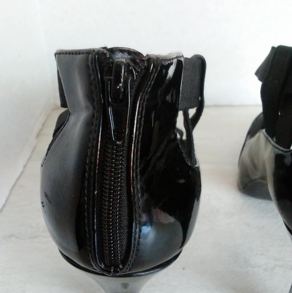 VELVET HEART WOMEN'S HEELS - Picture 3 of 5